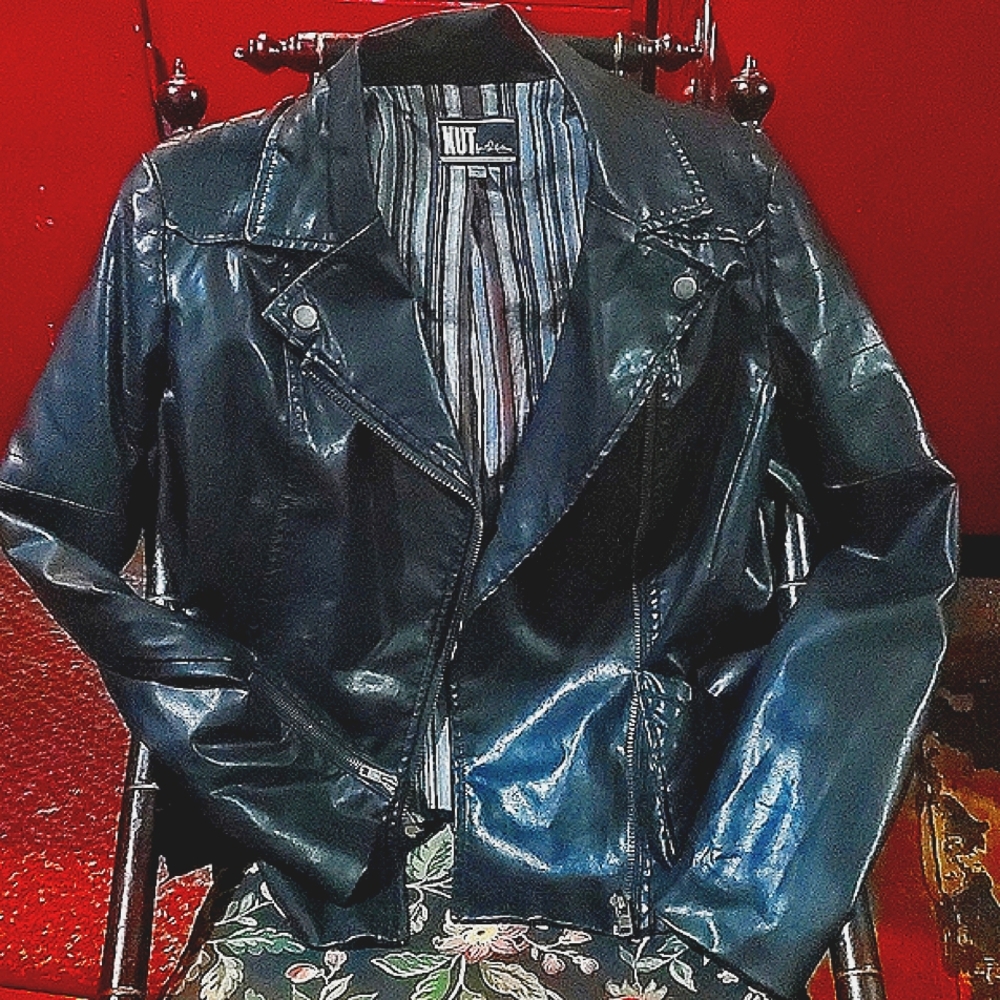 Black faux leather small women's jacket